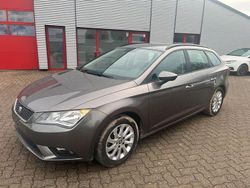 Grau Gebraucht 2015 Seat Leon ST Style Kombi | 4.799 € (Fairer Preis)