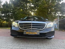 Obsidianschwarz metalliclack Gebraucht 2018 Mercedes E250 Limousine | 19.999 € (Guter Preis)
