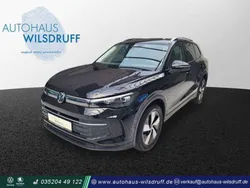 Schwarz Neu 2024 VW Tiguan IQ Drive SUV | 41.960 € (Guter Preis)