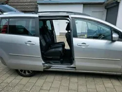 Silber Gebraucht 2006 Mazda 5 Van / Kleinbus | 3.600 € (Fairer Preis)