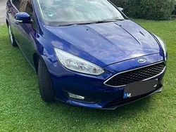 Blau Gebraucht 2018 Ford Focus Kombi | 7.500 € (Fairer Preis)