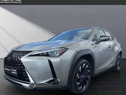 Silber Gebraucht 2022 Lexus UX 250h SUV | 27.990 € (Fairer Preis)
