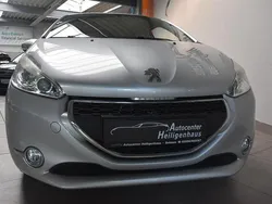 Silber Gebraucht 2012 Peugeot 208 Active Kleinwagen | 4.380 € (Etwas zu teuer)