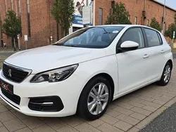 Weiss Gebraucht 2020 Peugeot 308 Active Limousine | 8.991 € (Guter Preis)