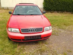 Rot Gebraucht 1996 Audi A4 Limousine | 350 € (Guter Preis)