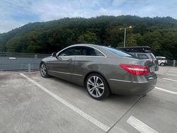 Grau Gebraucht 2012 Mercedes E350 Coupé | 12.750 € (Fairer Preis)