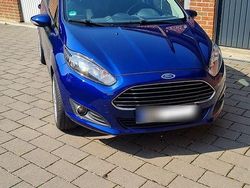 Blau Gebraucht 2014 Ford Fiesta Trend Kleinwagen | 4.400 € (Fairer Preis)