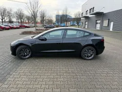 Schwarz Gebraucht 2021 Tesla Model 3 Standard Range Plus Limousine | 22.999 € (Superpreis)