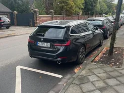 Schwarz Gebraucht 2023 BMW 320 Kombi | 34.000 € (Fairer Preis)
