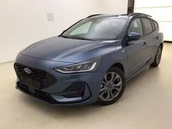 Blau Gebraucht 2024 Ford Focus ST-Line X Limousine | 25.980 € (Guter Preis)