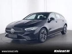 Schwarz Gebraucht 2024 Mercedes CLA200 Shooting Brake Progressive Kombi | 29.900 € (Superpreis)