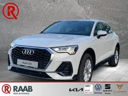 Weiss Gebraucht 2022 Audi Q3 Sportback Basis SUV | 28.495 € (Guter Preis)