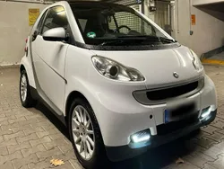 Weiß Gebraucht 2009 Smart ForTwo Coupé Passion Coupé | 3.400 € (Fairer Preis)