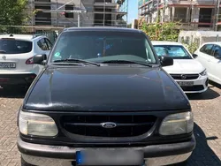 Schwarz Gebraucht 2001 Ford Explorer Limited SUV | 2.800 €