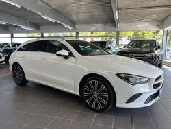 Weiß Gebraucht 2023 Mercedes CLA200 Shooting Brake Advanced Kombi | 30.500 € (Fairer Preis)