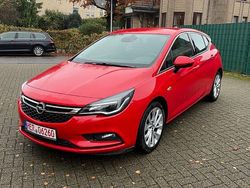 Rot Gebraucht 2016 Opel Astra Innovation Limousine | 9.900 € (Guter Preis)