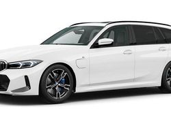 Weiß Gebraucht 2024 BMW 330e Comfort Edition Kombi | 49.662 € (Teuer)