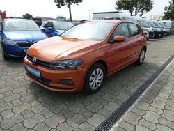 Energetic orange metallic Gebraucht 2021 VW Polo Trendline Limousine | 14.990 € (Fairer Preis)