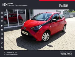 Rot Gebraucht 2021 Toyota Aygo Kleinwagen | 8.990 € (Fairer Preis)