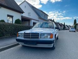 Schwarz Gebraucht 1990 Mercedes 190 Limousine | 2.999 €