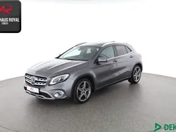 Grau Gebraucht 2018 Mercedes GLA250 AMG SUV | 23.870 € (Fairer Preis)