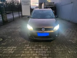 Braun Gebraucht 2012 VW Touran Van / Kleinbus | 7.500 € (Fairer Preis)