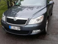 Grau Gebraucht 2010 Skoda Octavia Kombi | 5.250 € (Guter Preis)