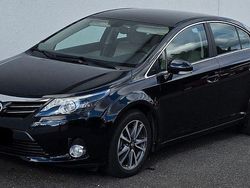 Schwarz Gebraucht 2012 Toyota Avensis Executive Limousine | 15.000 €