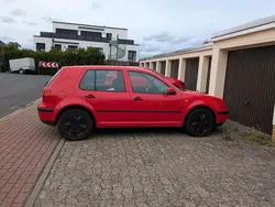 Rot Gebraucht 1999 VW Golf IV Kleinwagen | 1.150 € (Fairer Preis)
