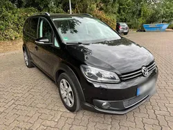 Schwarz Gebraucht 2012 VW Touran Van / Kleinbus | 6.999 € (Fairer Preis)