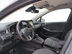 Grau Gebraucht 2020 Renault Clio V Intens Limousine | 15.450 € (Fairer Preis)