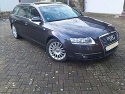 Grau Gebraucht 2006 Audi A6 Kombi | 5.900 €
