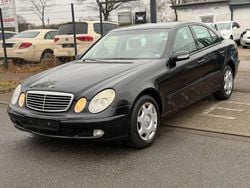 Schwarz Gebraucht 2004 Mercedes E200 Classic Limousine | 1.900 € (Guter Preis)