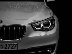 Weiß Gebraucht 2014 BMW 530 Gran Turismo Sport Line Limousine | 19.950 € (Teuer)