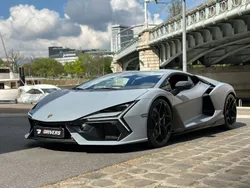 Grau Gebraucht 2024 Lamborghini Revuelto Coupé | 630.700 €