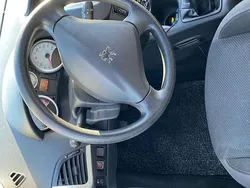 Weiß Gebraucht 2010 Peugeot 206+ Kleinwagen | 2.500 €