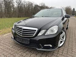 Schwarz Gebraucht 2011 Mercedes E350 AMG line Kombi | 7.690 € (Fairer Preis)