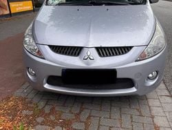 Silber Gebraucht 2007 Mitsubishi Grandis Intense Van / Kleinbus | 4.250 € (Etwas zu teuer)