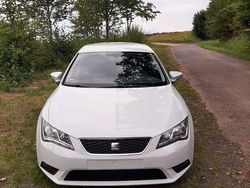 Weiß Gebraucht 2013 Seat Leon Style Limousine | 8.000 € (Fairer Preis)