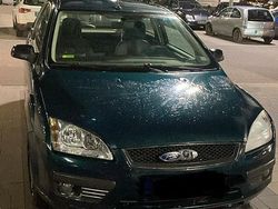 Grün Gebraucht 2006 Ford Focus Coupé | 850 € (Superpreis)