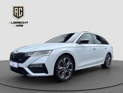 Bila moon/moon white Gebraucht 2023 Skoda Octavia RS Kombi | 35.850 € (Etwas zu teuer)