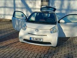 Weiß Gebraucht 2012 Toyota iQ Kleinwagen | 4.900 € (Fairer Preis)