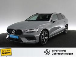 Grau / vapour grey Gebraucht 2024 Volvo V60 Core Kombi | 35.551 € (Guter Preis)