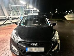 Schwarz Gebraucht 2012 Hyundai i30 Limousine | 3.500 € (Teuer)