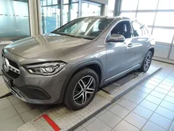 Metalliclack mountaingrau Gebraucht 2023 Mercedes GLA180 Progressive SUV | 34.910 € (Fairer Preis)