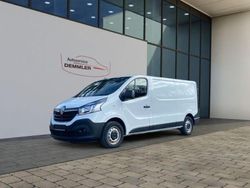 Weiß Gebraucht 2021 Renault Trafic Komfort Van / Kleinbus | 18.900 € (Fairer Preis)