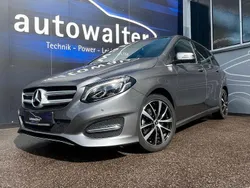 Grau Gebraucht 2018 Mercedes B180 Van / Kleinbus | 15.900 € (Guter Preis)