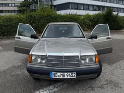 Beige Gebraucht 1990 Mercedes 190 Limousine | 4.500 €