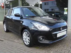 Schwarz Gebraucht 2023 Suzuki Swift Comfort Kleinwagen | 14.960 € (Fairer Preis)