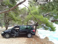 Schwarz Gebraucht 2003 Chrysler Voyager Van / Kleinbus | 590 € (Superpreis)